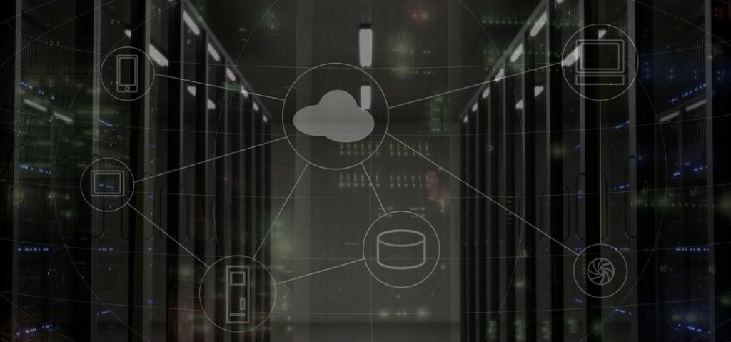 Cross-Cloud-Analytics-in-the-Gen-AI-Era-A-10-Year-Forecast