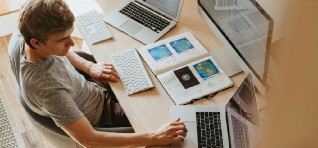 From Desk to Anywhere Business Mobility’s Influence on Work