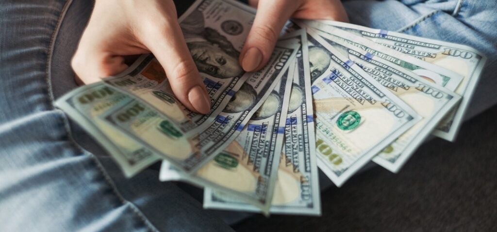 Multi-Cloud vs. Single Cloud: Cost Management Comparison