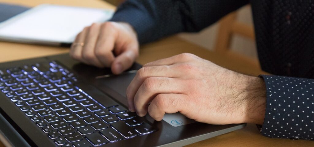 How to Avoid Shadow IT in a BYOD Environment