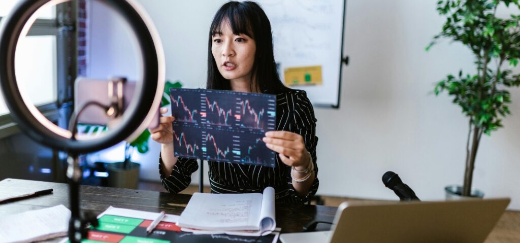 Data Streaming Solutions Powering Real-Time Intelligence in 2025 and Beyond