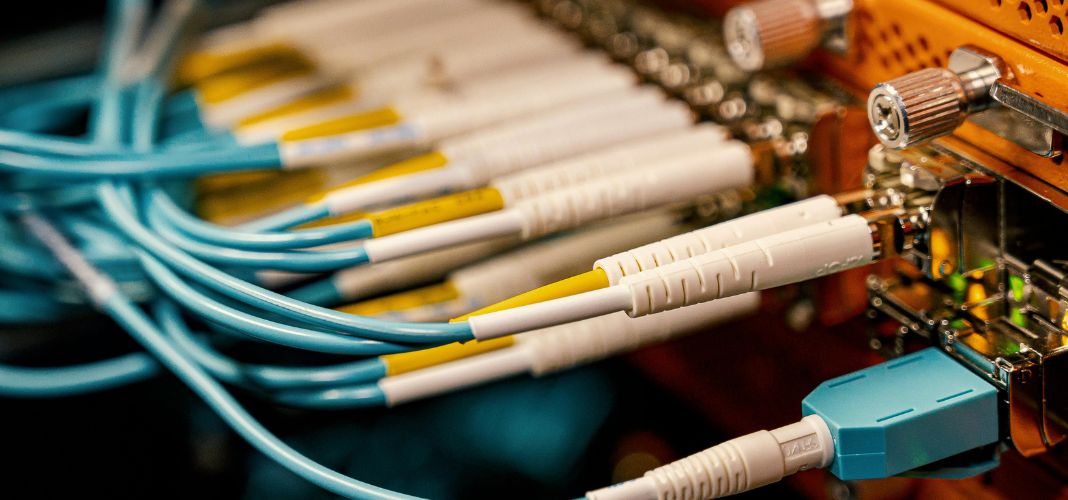 Understanding Cable vs Fiber Internet Speed Comparison for Modern Enterprises