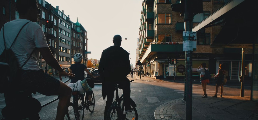 Why Are Cities Investing in an Intelligent Mobility Platform Instead of Traditional Traffic Solutions?