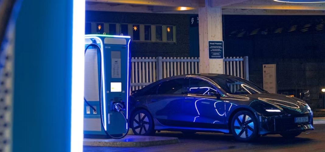 How Autonomous Vehicle Technology Is Moving From Assisted Driving to True Autonomy
